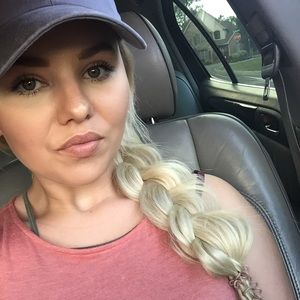 Meet your Posher, Haley